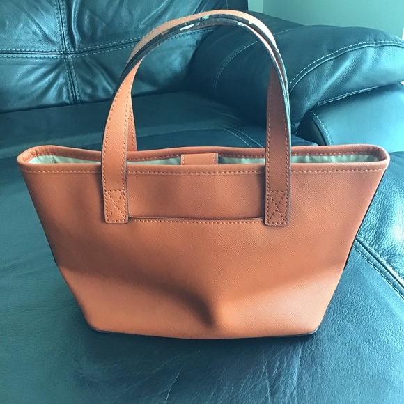 Michael Kors hand bag - Picture 2 of 5